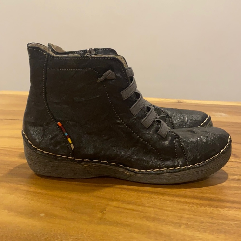 Bernie Mev Leather Sneakers